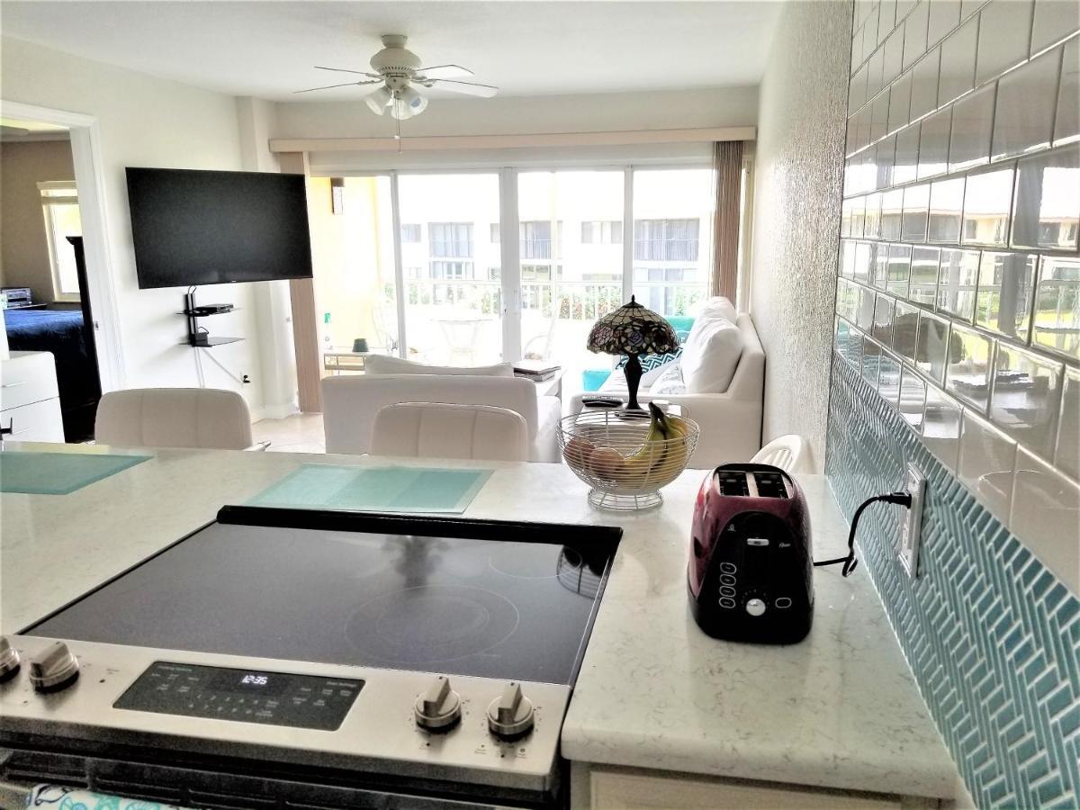 Beach Getaway - Ocean Beach, Tennis, Golf, Pool With Tiki Bar Fort Pierce Extérieur photo